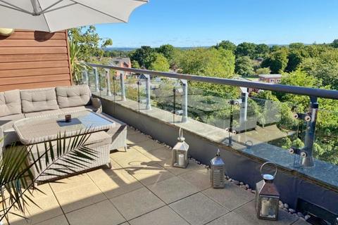 3 bedroom apartment for sale, Botley Road, Southampton SO30