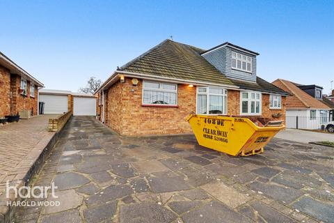 2 bedroom chalet for sale, Alderwood Drive, Abridge