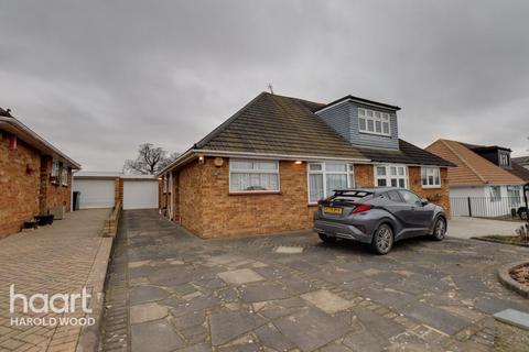 2 bedroom chalet for sale, Alderwood Drive, Abridge