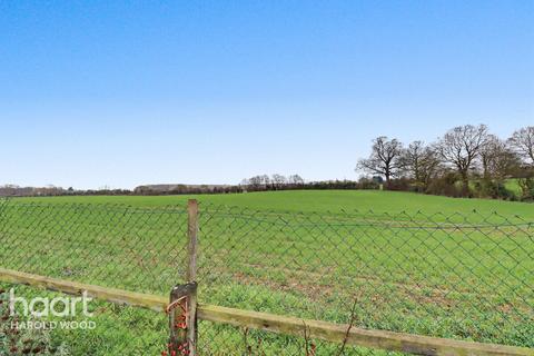 2 bedroom chalet for sale, Alderwood Drive, Abridge