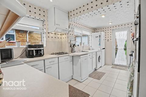 2 bedroom chalet for sale, Alderwood Drive, Abridge