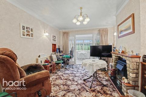 2 bedroom chalet for sale, Alderwood Drive, Abridge