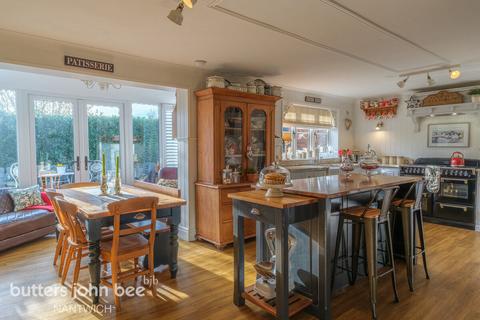 3 bedroom detached house for sale, Whitchurch Road, Audlem