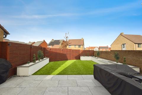 3 bedroom detached house for sale, Paddock Close, Kingsnorth, Ashford