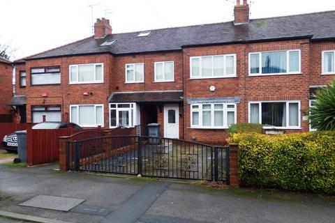 3 bedroom townhouse for sale, Thornton Gardens, Leeds LS12