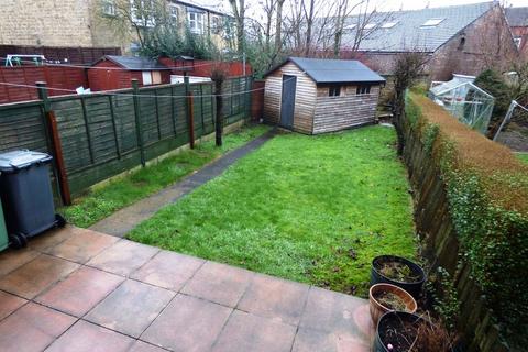 3 bedroom townhouse for sale, Thornton Gardens, Leeds LS12