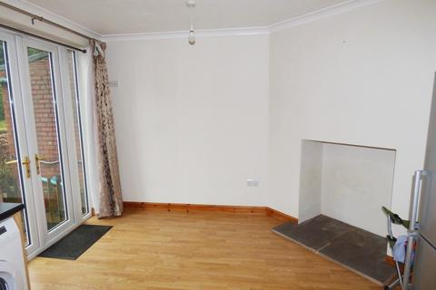 3 bedroom townhouse for sale, Thornton Gardens, Leeds LS12