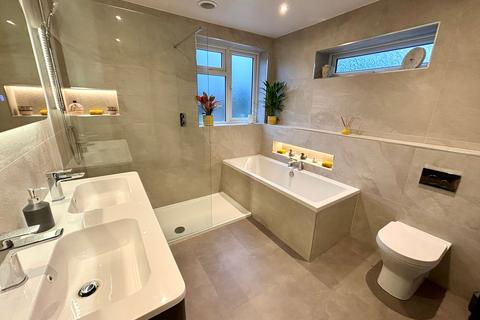 5 bedroom terraced house for sale, Mowbray Road, South Shields, NE33