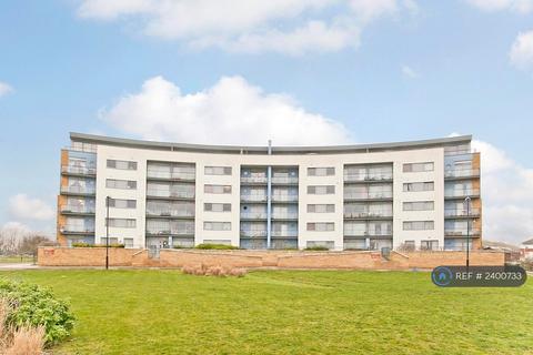2 bedroom flat to rent, Tideslea Path, London, SE28