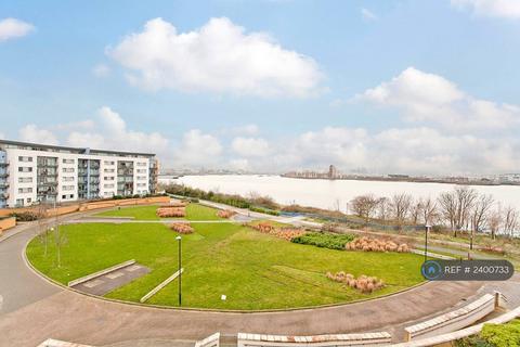 2 bedroom flat to rent, Tideslea Path, London, SE28