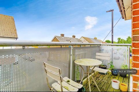 undefined, Holm Court, Caterham, CR3