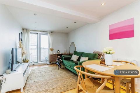 undefined, Holm Court, Caterham, CR3