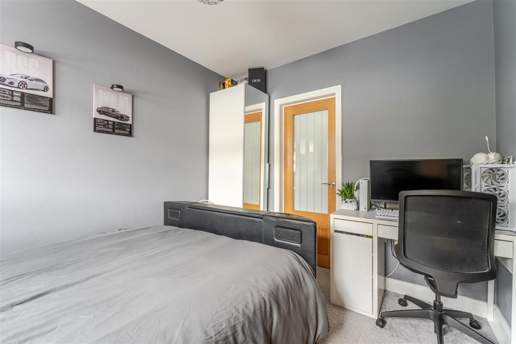 107 Mendip Road Yatton BS49 4 HN 28.jpg