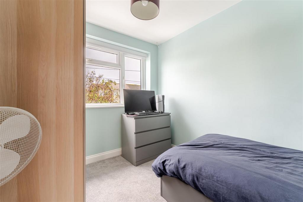 107 Mendip Road Yatton BS49 4 HN 3.jpg