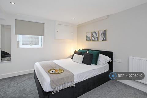 undefined, Longfield Terrace, Wakefield, WF2