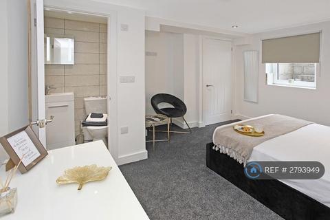 undefined, Longfield Terrace, Wakefield, WF2