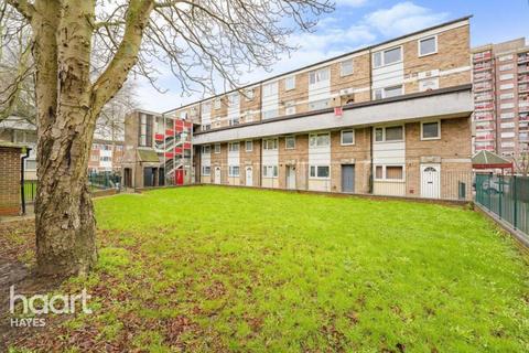 2 bedroom flat for sale, Perth Avenue, Hayes