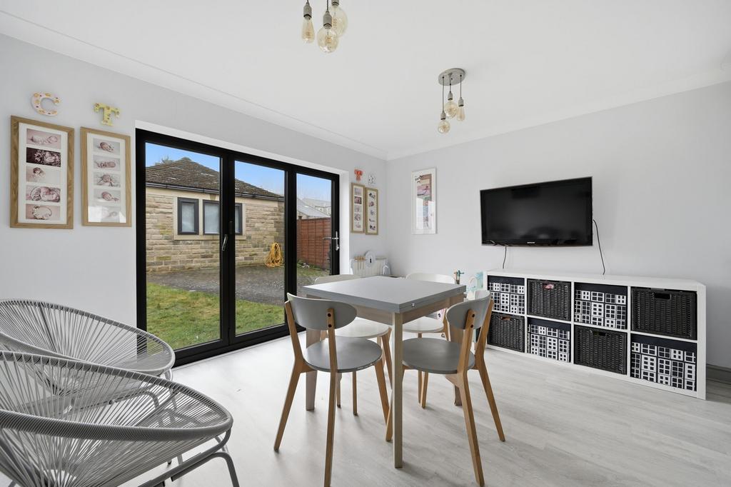 Dining kitchen