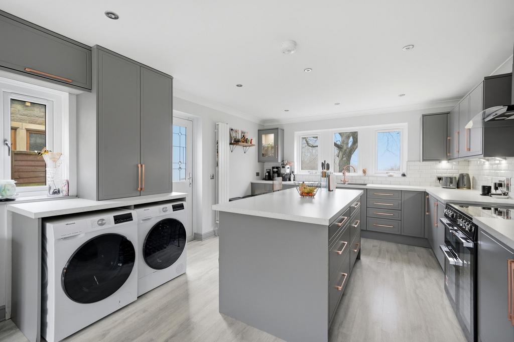 Dining kitchen
