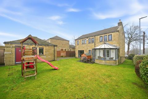 4 bedroom detached house for sale, Woodside Lodge, Kirkburton, HD8