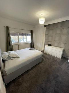 1 bedroom house of multiple occupation to rent, Outwood Lane, Chipstead, CR5