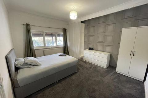 1 bedroom house of multiple occupation to rent, Outwood Lane, Chipstead, CR5
