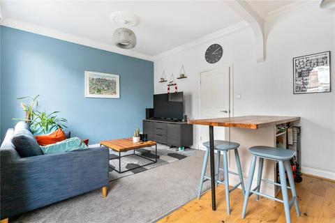 2 bedroom apartment to rent, Digby Crescent, London, N4
