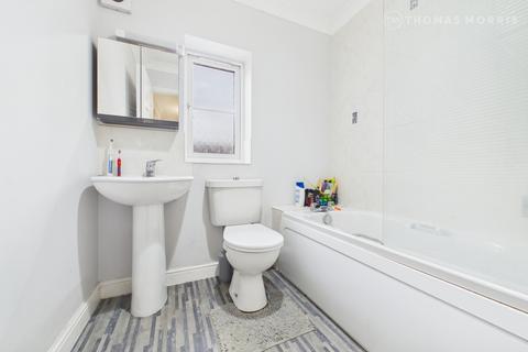 3 bedroom semi-detached house for sale, Pingle Bank, Peterborough PE7