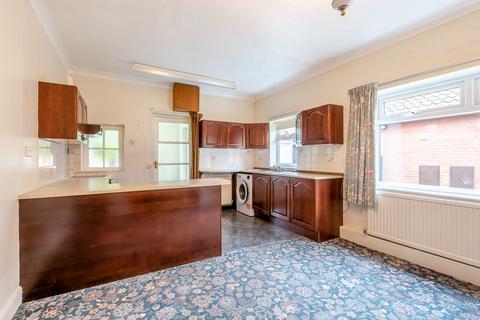 2 bedroom bungalow for sale, Caley Street, King's Lynn, PE31