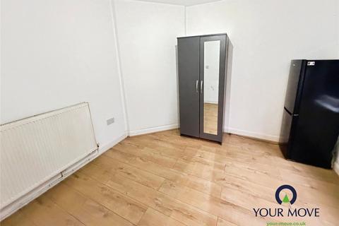 3 bedroom terraced house to rent, Torcross Avenue, West Midlands CV2
