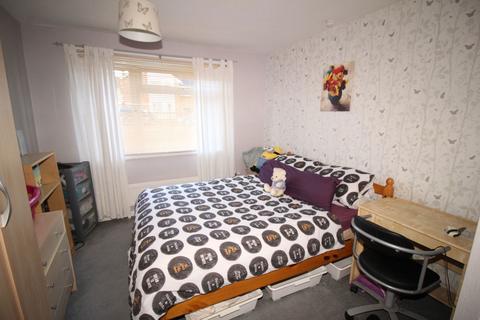 1 bedroom flat for sale, Kenton Road, Kenton, Newcastle upon Tyne, Tyne and Wear, NE3 4PA