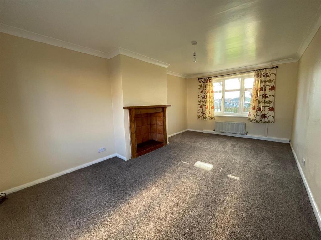 Lounge 1.jpeg