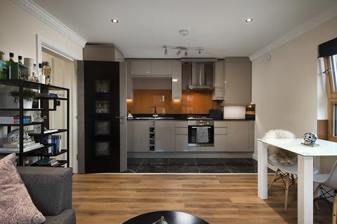 2 bedroom flat to rent, Commercial Road, London E1