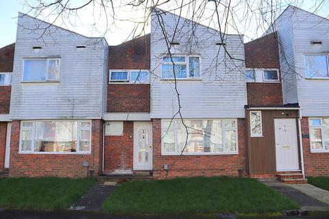 undefined, Lulworth Close, Farnborough GU14