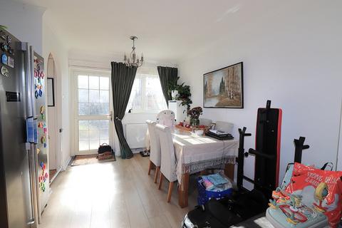 undefined, Lulworth Close, Farnborough GU14