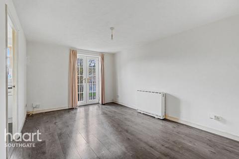 undefined, Leigh Hunt Drive, London
