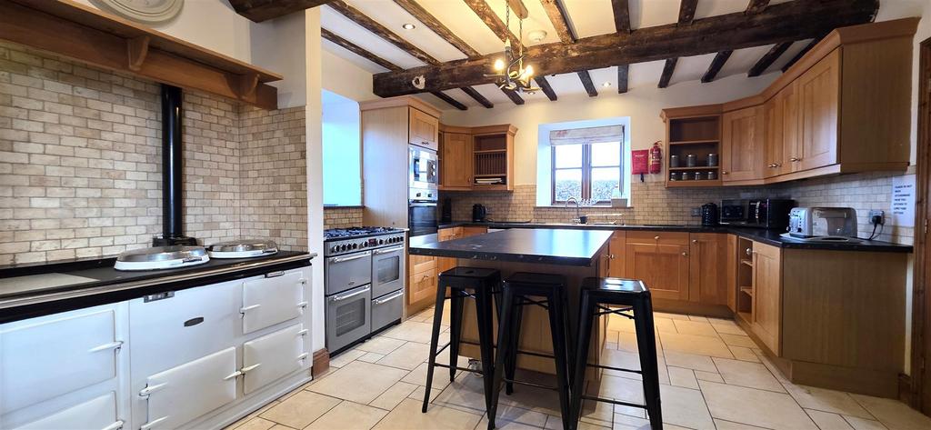 Breakfast Kitchen.jpg