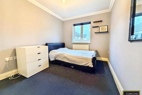 2 bedroom apartment for sale, Lower Southend Road, Wickford