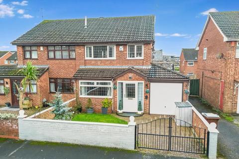 3 bedroom semi-detached house for sale, Manly Close, Nottingham