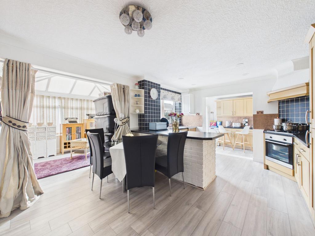 Dining Kitchen