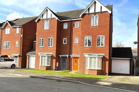 5 bedroom semi-detached house for sale, Erringtons Close, Oadby, Leicestershire