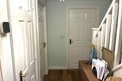 5 bedroom semi-detached house for sale, Erringtons Close, Oadby, Leicestershire