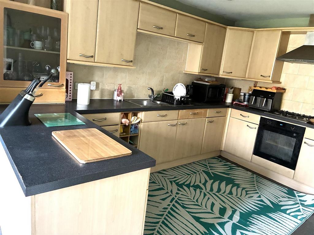 Dining kitchen