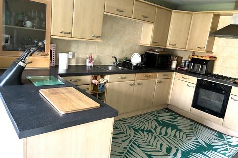 5 bedroom semi-detached house for sale, Erringtons Close, Oadby, Leicestershire