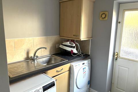 5 bedroom semi-detached house for sale, Erringtons Close, Oadby, Leicestershire