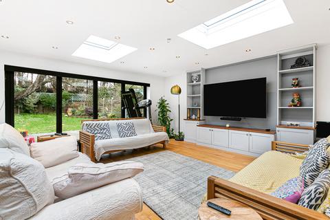 4 bedroom detached house for sale, Broomfield, Sunbury-on-Thames, Surrey, TW16