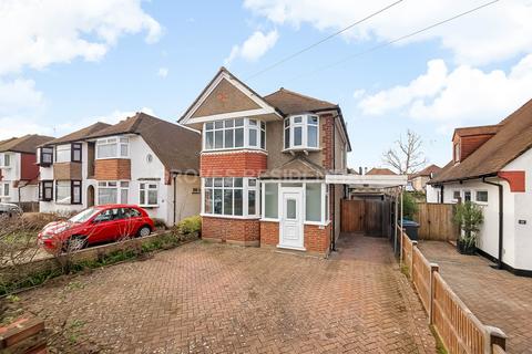 3 bedroom detached house for sale, Van Dyck Avenue, New Malden