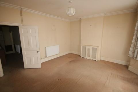 2 bedroom flat for sale, Chingford E4