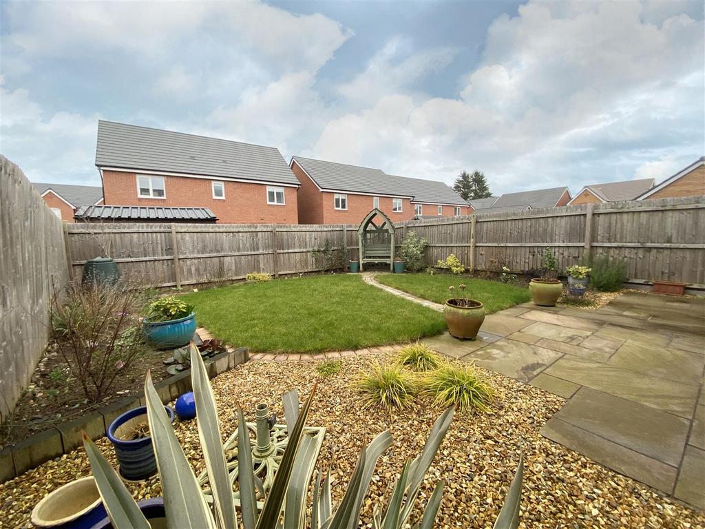 Garden 2.jpg