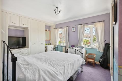 3 bedroom semi-detached house for sale, Broomloan Lane, Sutton, SM1